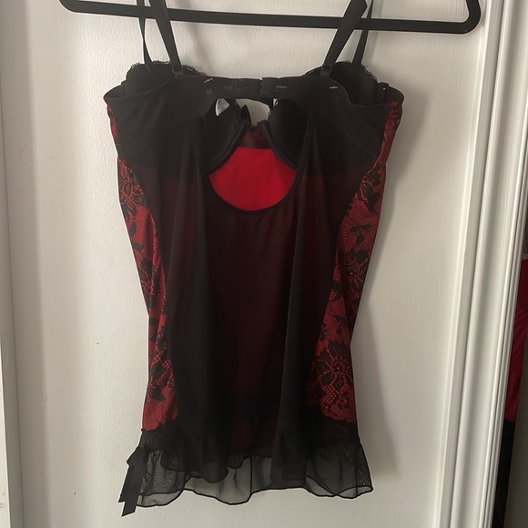 Vintage Lingerie - Picture 2 of 2